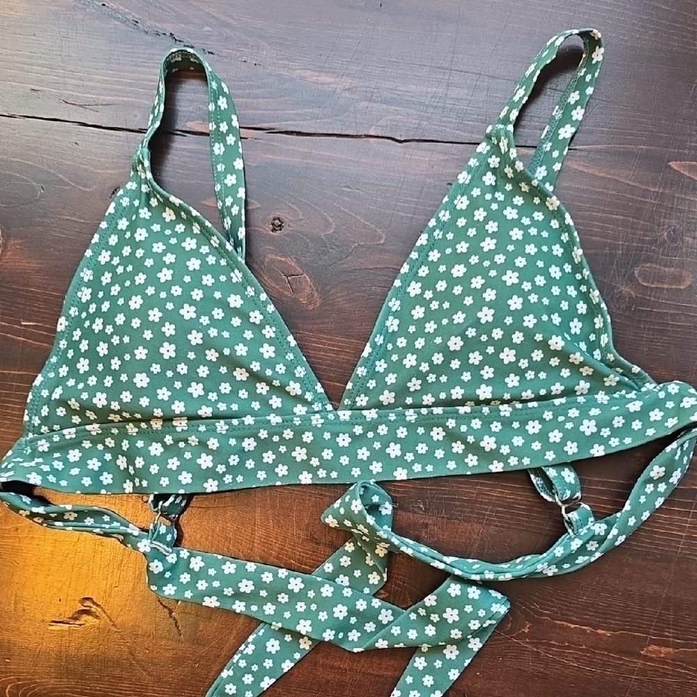 SHEIN Green Floral Daisy Bikini Top